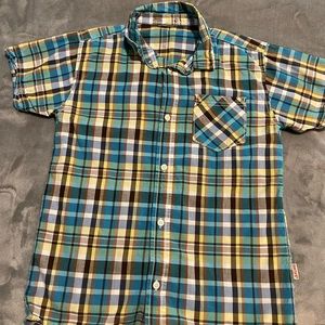 Smith’s Boys Plaid Button Down Shirt 😎☀️